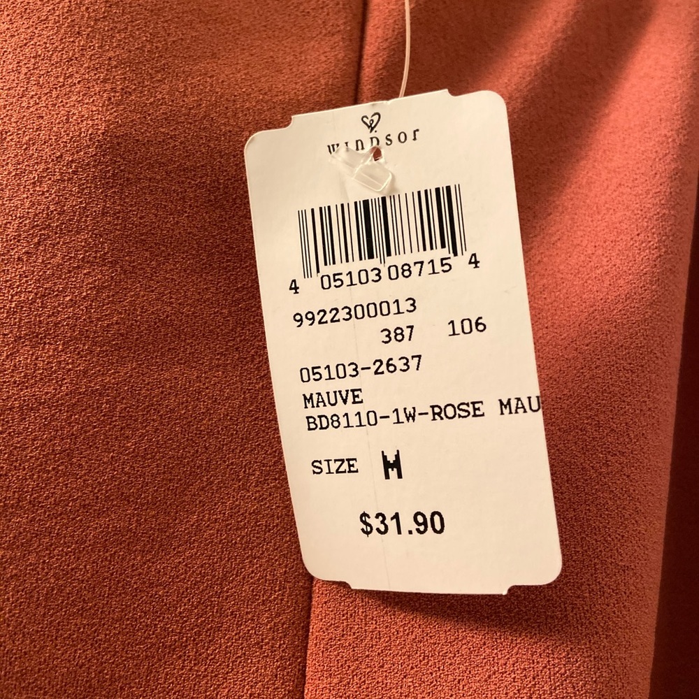 COPY - Blush Colored Cocktail dress - Picture 3 of 3